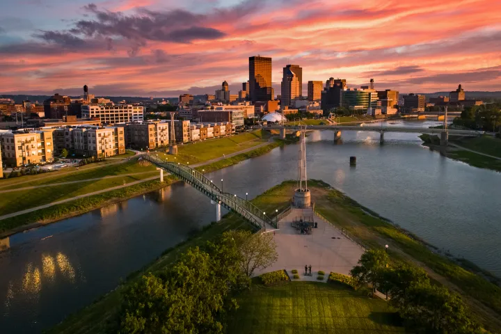 Dayton-Ohio-skyline-sunset